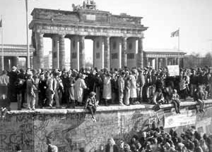 Queda do muro de Berlim, 1989