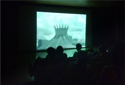 Projeção de documentário a alunos de arquitetura e urbanismo no Museu Vivo da Memória Candanga, em Brasília<br />Foto Sávio Guimarães, fev. 2019 