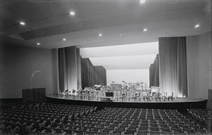 Vista do palco do teatro [Acervo Digital Rino Levi – FAU PUC-Campinas]