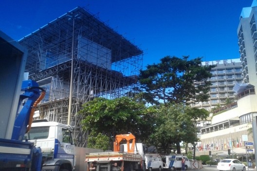 Estrutura temporária montada para evento em Copacabana<br />Foto Phrygia Arruda 