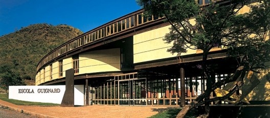 Escola Guignard, Belo Horizonte MG, 1990<br />Foto divulgação  [website Gustavo Penna]