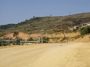 Terreno escolhido para implantação do bairro S. Cristóvão - periferia distante da cidade