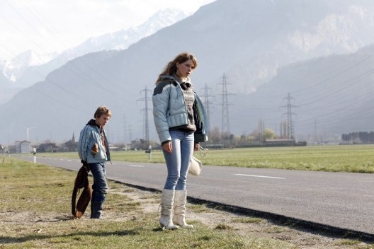 Cena do filme Minha Irmã (L'enfant d'en haut, França/Suíça, 2012), dirigido por Ursula Meier<br />Foto divulgação 