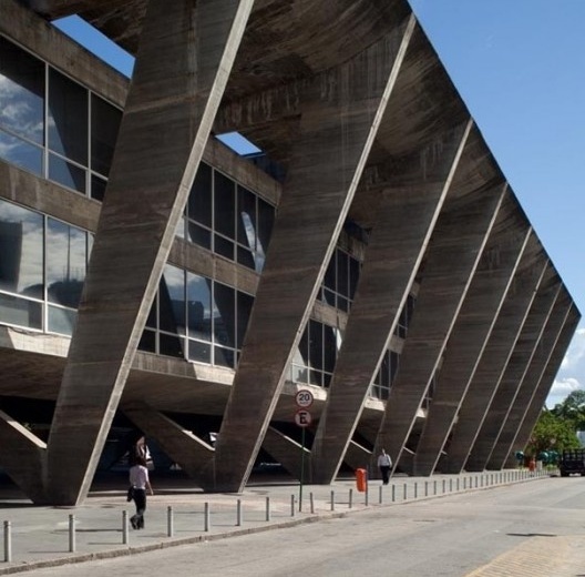 Museu de Arte Moderna – MAM, Rio de Janeiro, arquiteto Affonso Eduardo Reidy<br />Foto Nelson Kon 