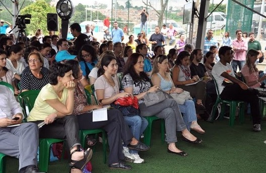 Jornada Cantinho do Céu: Debate – alunos, professores, convidados e comunidade, 24 de março de 2012<br />Foto Luiz Guilherme Rivera de Castro 
