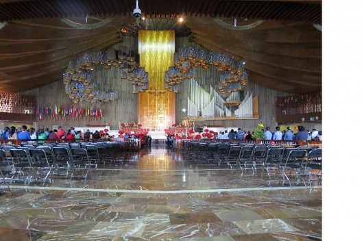 Interior da Basílica de Guadalupe<br />Foto Eduardo Oliveira Soares, 2015 