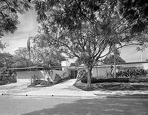 Residência Milton Guper, 1951 [Acervo Digital Rino Levi FAU PUC-CampinasAcervo Digital Rino Levi FAU PUC-Campinas]