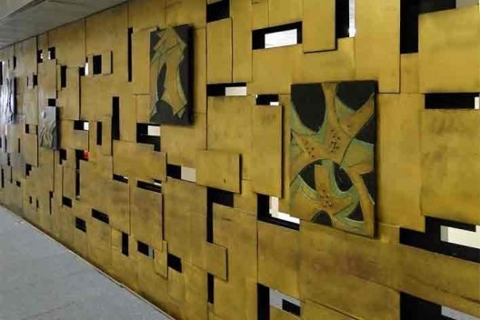 Sede I, painel de Bruno Giorgi existente no edifício<br />Foto Jayme Wesley de Lima 