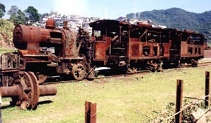 Cemitério de locobreques abandonados, 1996