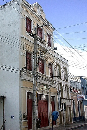 Sobrados da Rua Vigário Tenório: situação atual<br />Foto Luiz Amorim, dezembro de 2005 