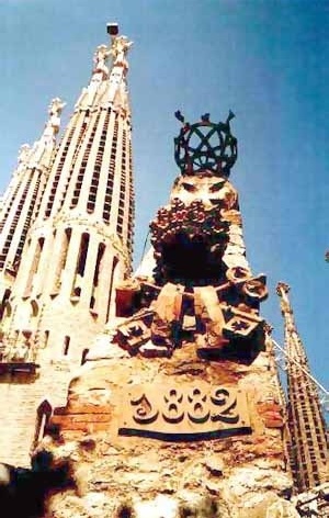 Igreja da Sagrada Família, Barcelona, 1882. Arquiteto Antoni Gaudí