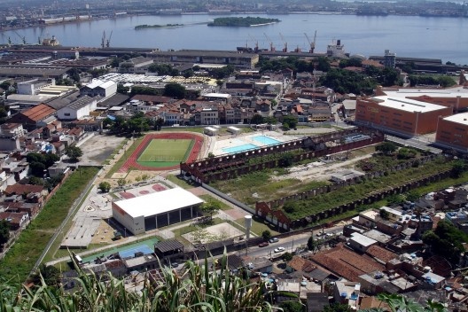 Vista da Vila Olímpica, Gamboa <br />Foto Maurício Hora 