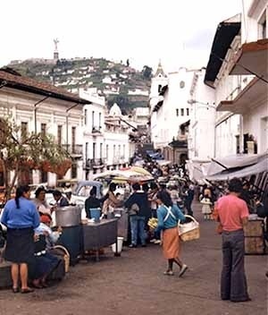Mercado callejero, Quito, Ecuador. <br />Foto Jorge Ramos de Dios 