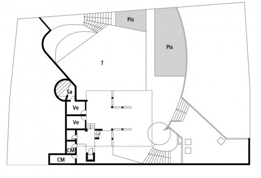 Site plan presented by Brasil Arquitetura as part of the schematic