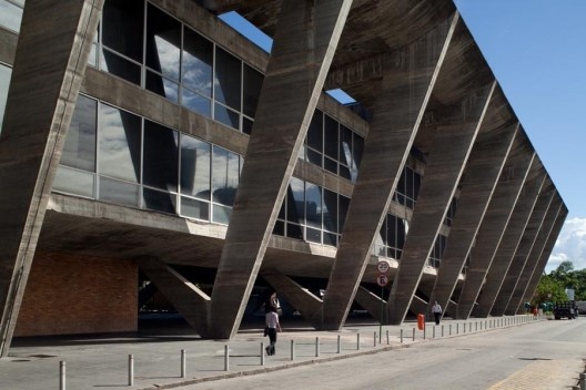 Museu de Arte Moderna - MAM, Rio de Janeiro, arquiteto Affonso Eduardo Reidy<br />Foto Nelson Kon 