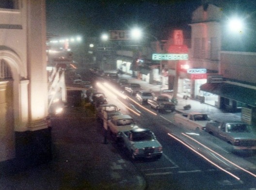 Cidade de Chivilcoy no dia do assalto ao banco, verão de 1984-1985<br />Foto Martin Jayo 