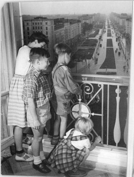 PDF) A Interbau 1957 em Berlim: diferentes formas de habitar na cidade  moderna