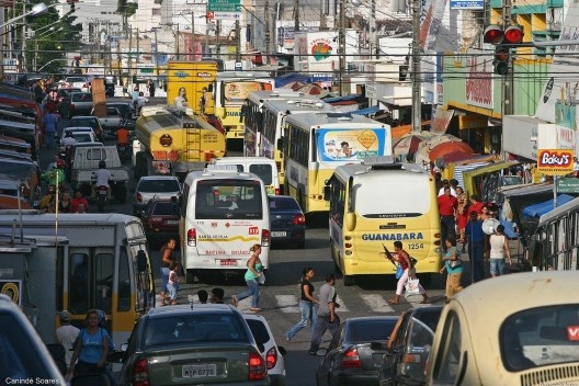 Enquanto isso perdemos um potencial tempo produtivo presos em congestionamentos<br />Foto Canindé Soares 
