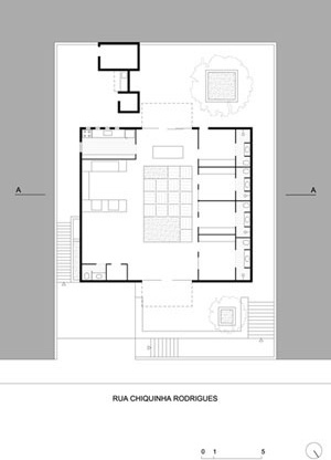 Fig. 11: Planta: articulação dos ambientes em torno do pátio central. Casa do arquiteto, Jon Maitrejean, 1971