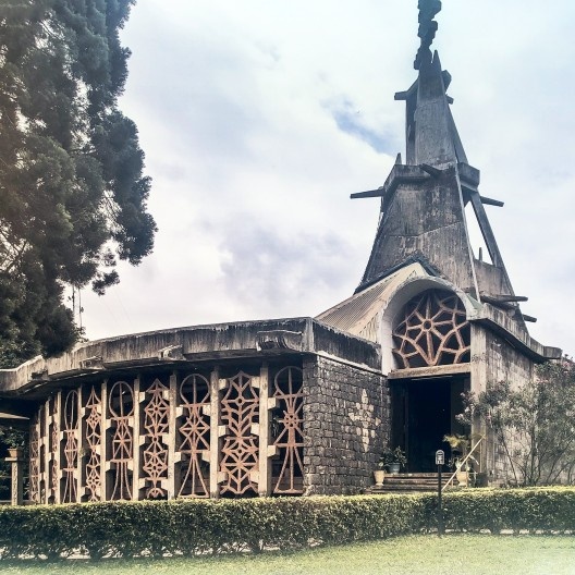 A Capela do Instituto Dominicano de Ibadan <br />Foto A. Esiebo  [Reprodução de foto da exposição]