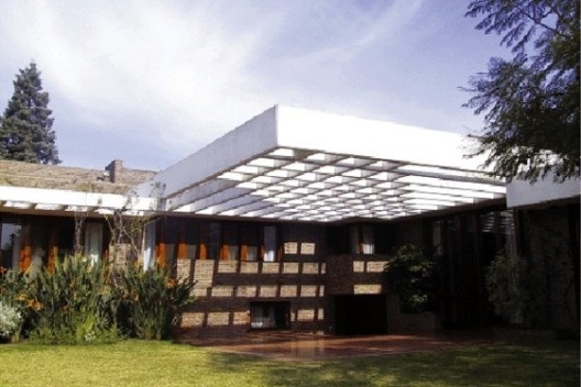 Casa Garibay, Rosario, Santa Fe, Argentina, 1962-1971. Arquitecto Jorge Scrimaglio [revista 1:100]