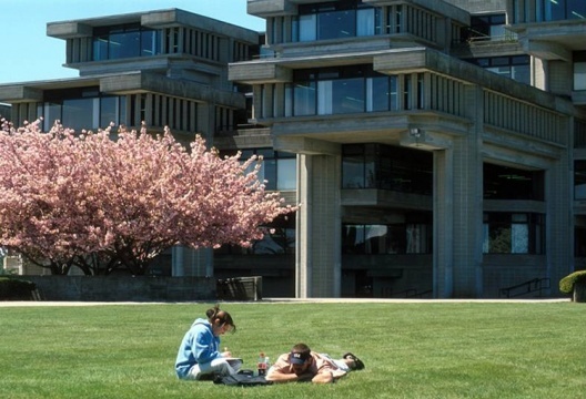 Library of University of Massachusetts Dartmouth, 1963. Architect Paul Rudolph