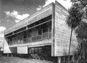Casa Celso Silveira de Mello, Piracicaba, 1962. Arquitetos Paulo Mendes da Rocha e João de Gennaro [Acrópole, set. 1967, p.19]