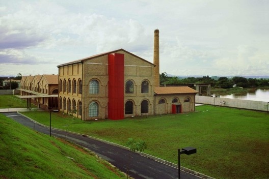 Centro Cultural KKKK, Registro SP. Escritório Brasil Arquitetura<br />Foto Nelson Kon 