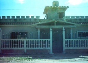 Casa del nuevo rico. Boca Camarioca<br />Foto: Kirenia Rodríguez 