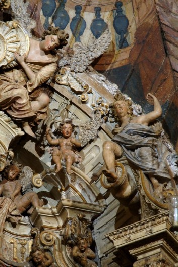 Detalhe do arco-cruzeiro da Igreja de Santa Efigênia, Ouro Preto<br />Foto Caio Reisewitz  [Acervo Iphan]