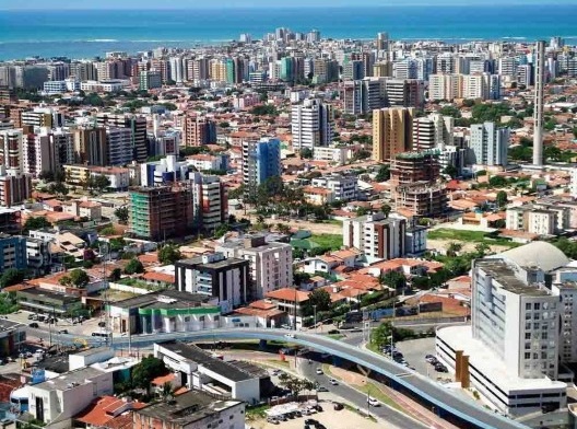 Verticalização da cidade de Maceió, capital do Estado de Alagoas<br />Foto divulgação  [website Cidades em Fotos]