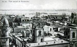 Postal da Baía e porto de Montevidéu, a partir da península (Cidade Velha). 1910
