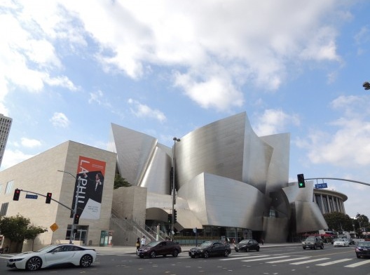Walt Disney Concert Hall, Los Angeles, 2003. Arquiteto Frank O. Gehry<br />Foto Verner Monteiro 