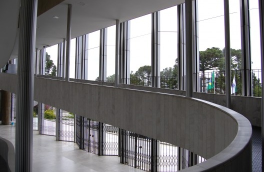 Rampas da Assembleia Legislativa do Paraná, 1952-1953. Projeto exposto na II Exposição Internacional de Arquitetura, 1953-1954. Arquiteto Redig de Campos<br />Foto Helio Herbst  [divulgação]