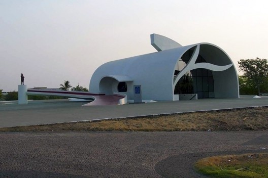 Memorial Júlio Prestes, Palmas TO. Arquiteto Oscar Niemeyer<br />Foto Rodrigo de Sousa Bazolli 