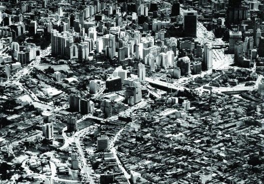 O Centro Novo de São Paulo na passagem dos anos 1950<br />Foto divulgação  [Oswaldo Arthur Bratke arquiteto. A arte de bem projetar e construir/ Proeditores]