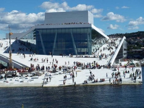 Ópera de Oslo – Noruega. Projeto selecionado em concurso<br />Autores: Snohetta (www.snoarc.no)  [concursosdeprojeto.org]