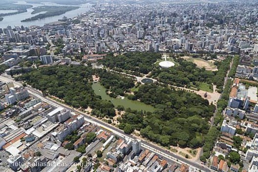 Foto aérea do Parque Farroupilha localizado em Porto Alegre RS<br />Foto Cassio Vasconcellos 
