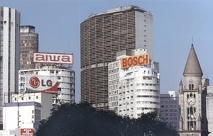 Poluição visual em São Paulo. <br />Fotos de Nelson Kon para campanha contra poluição visual promovida pela AsBEA 